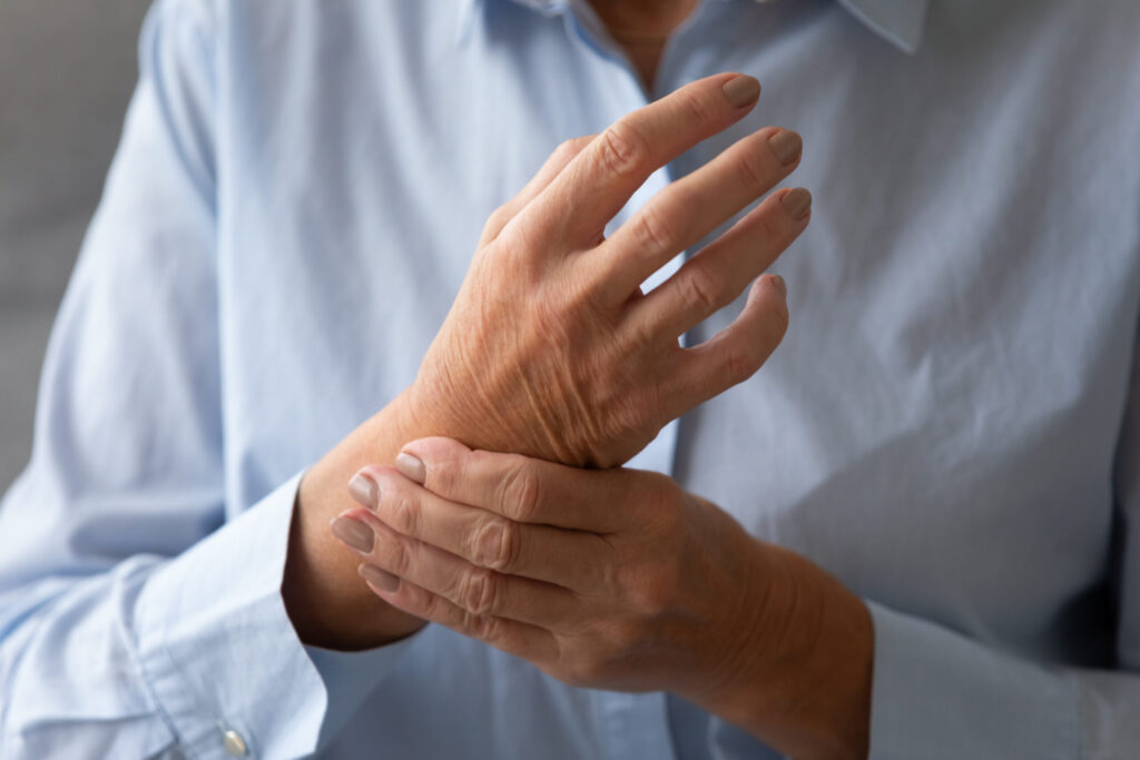 What Are the Causes of Rheumatoid Arthritis (RA)?