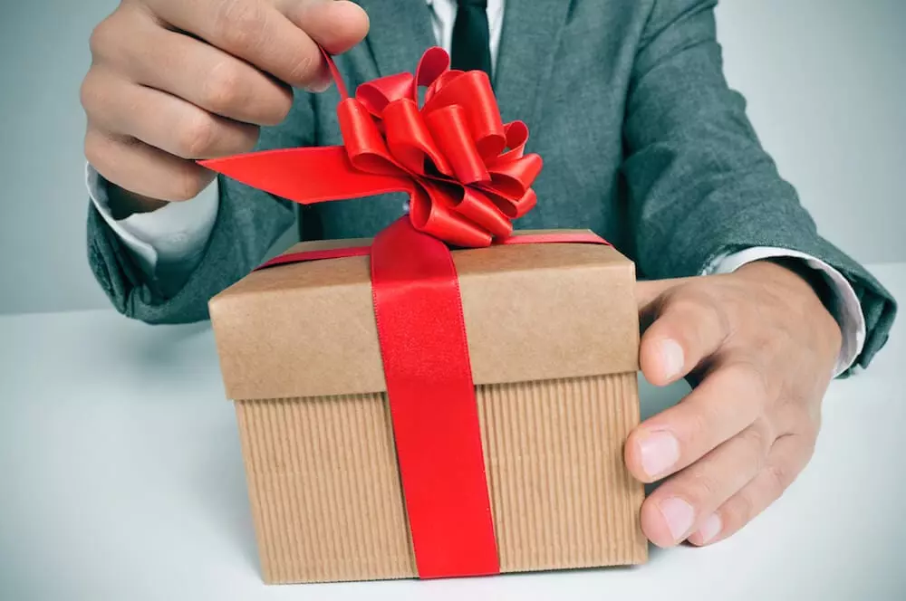 Gift delivery jobs